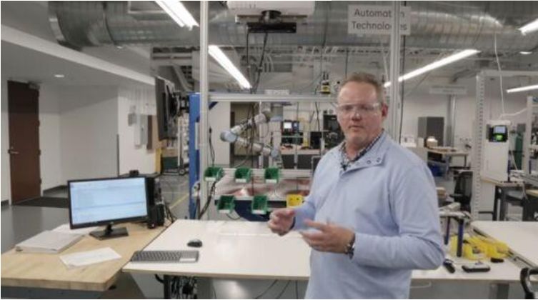 AI在工業(yè)自動化中的應用 工業(yè)物聯(lián)網(wǎng)和協(xié)作機器人大放異彩